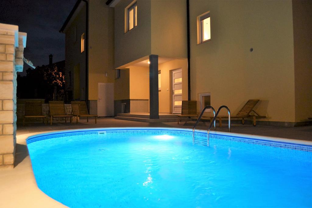 Villa Cera プーラ エクステリア 写真